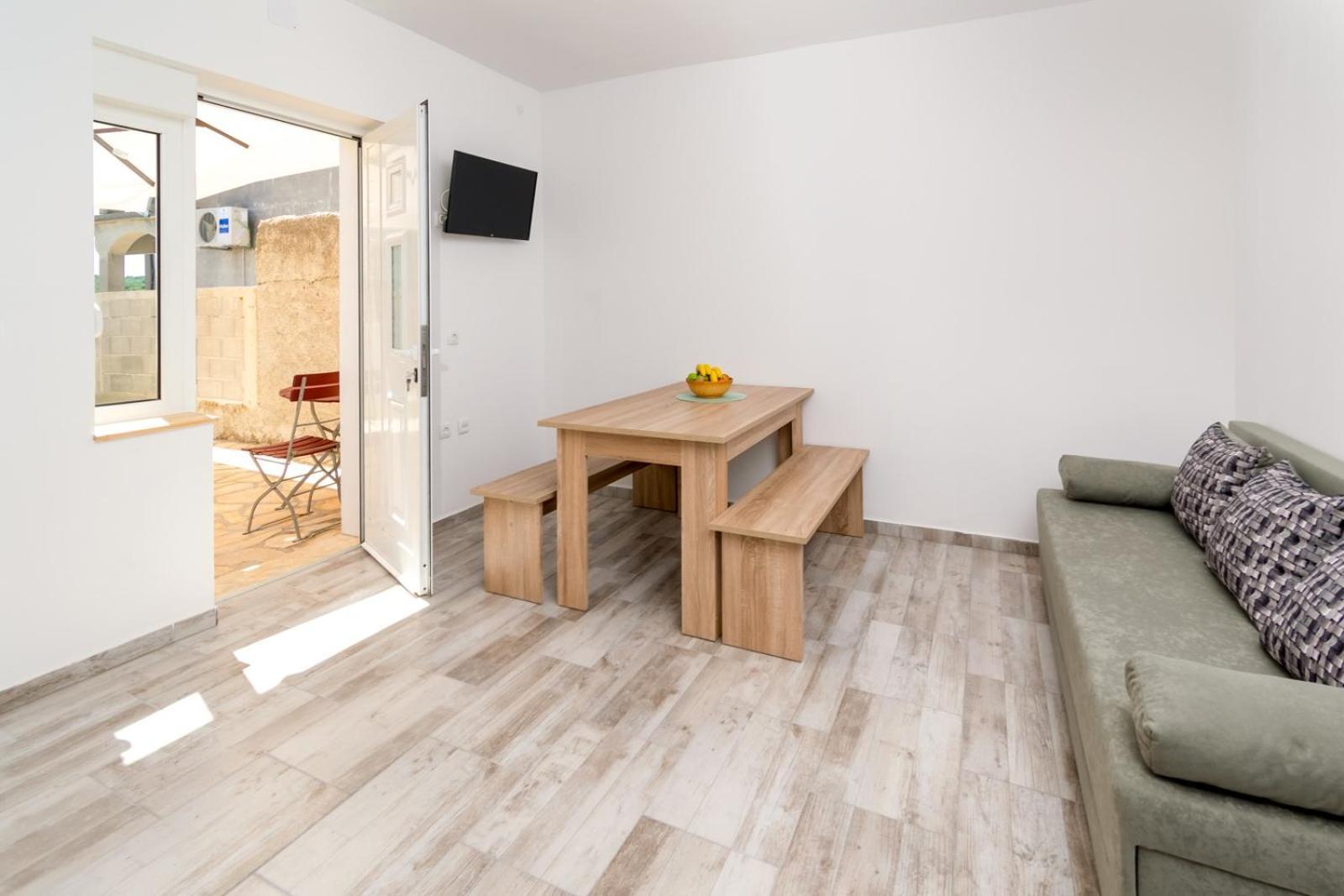 Apartmani Ajp Posedarje Luaran gambar